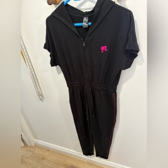 Like new- SMASH & TESS- BARBIE - ROMPER- Small - Picture 4 of 10